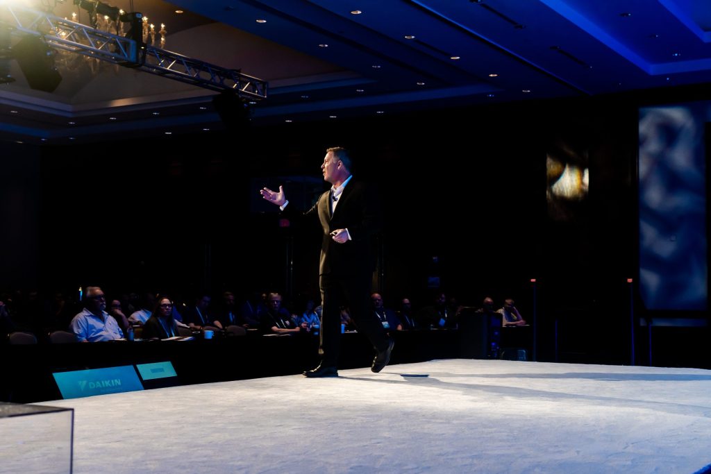 Scott Deming Daikin Customer Service Customer service keynote speaker and leadership keynote speaker Scott Deming presenting for Daikin